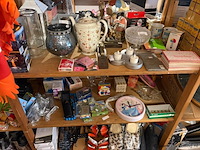 Inhoud stelling - diversen - o.a. diverse schoenen - afbeelding 2 van  4