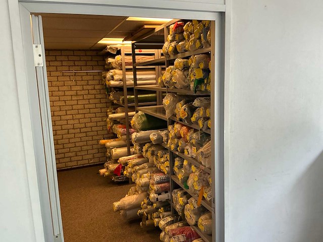 Inhoud stoffenopslagruimte - afbeelding 7 van  14