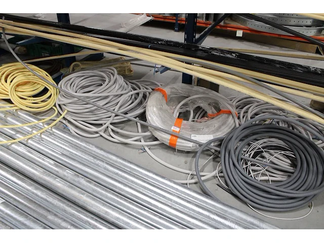 Inhoud twee zijden van dubbelzijdige stelling m2167 pvc buis, elektrabuis, flexibele buis, kabelgoten etc. ... - afbeelding 5 van  6