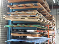 Inhoud van draagarmstelling 355 w.o. traanplaten, 15x aluminium platen 4mm, alu geperforeerd, etc. - afbeelding 2 van  9