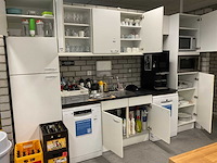 Inhoud van keuken - afbeelding 1 van  10