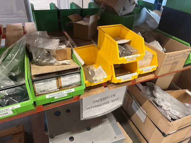 Inhoud van stelling met onderdelen intermodul maxi & alutherm systemen - afbeelding 5 van  31