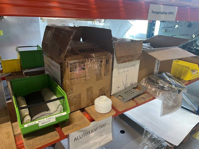 Inhoud van stelling met onderdelen intermodul maxi & alutherm systemen - afbeelding 9 van  31