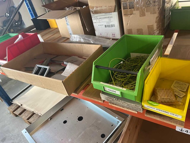 Inhoud van stelling met onderdelen intermodul maxi & alutherm systemen - afbeelding 24 van  31