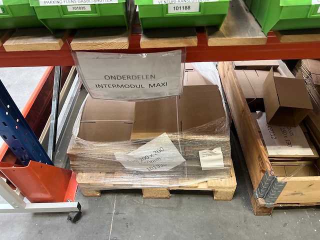 Inhoud van stelling met onderdelen intermodul maxi & alutherm systemen - afbeelding 28 van  31