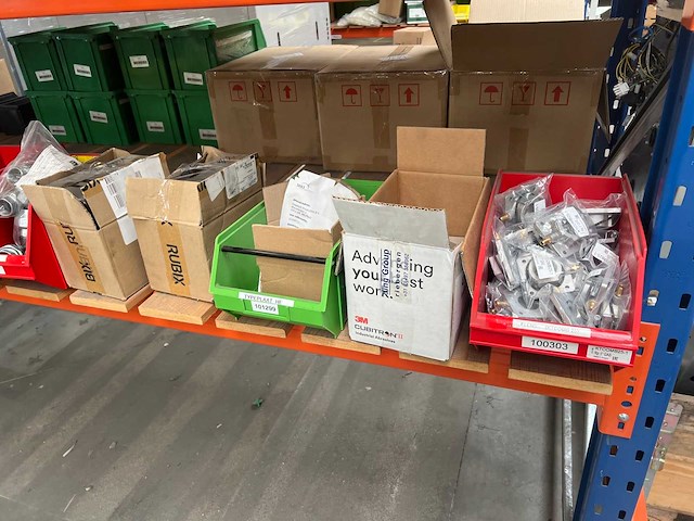 Inhoud van stelling met onderdelen intermodul maxi & alutherm systemen - afbeelding 2 van  18
