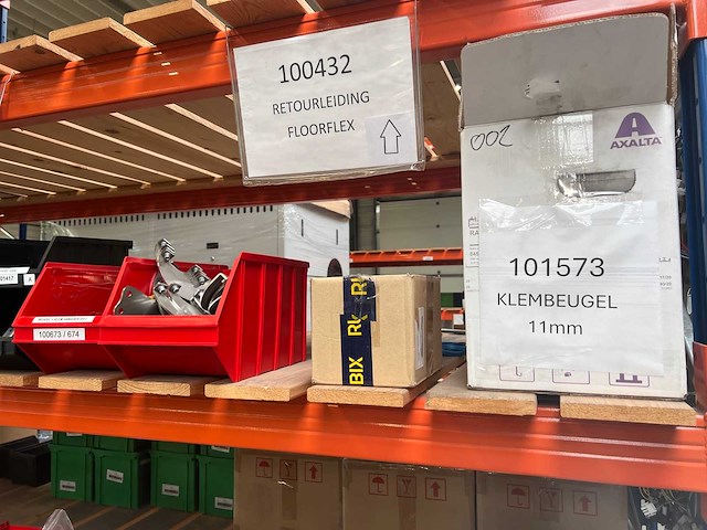 Inhoud van stelling met onderdelen intermodul maxi & alutherm systemen - afbeelding 3 van  18