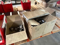 Inhoud van stelling met onderdelen intermodul maxi & alutherm systemen - afbeelding 16 van  18