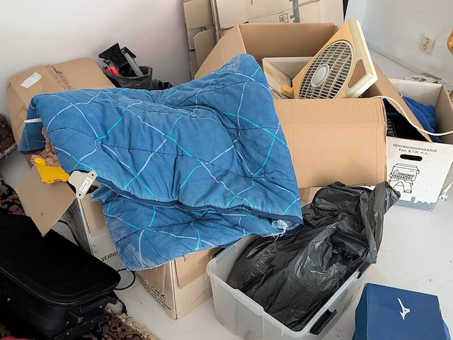 Inhoud vergaderruimte - afbeelding 6 van  8