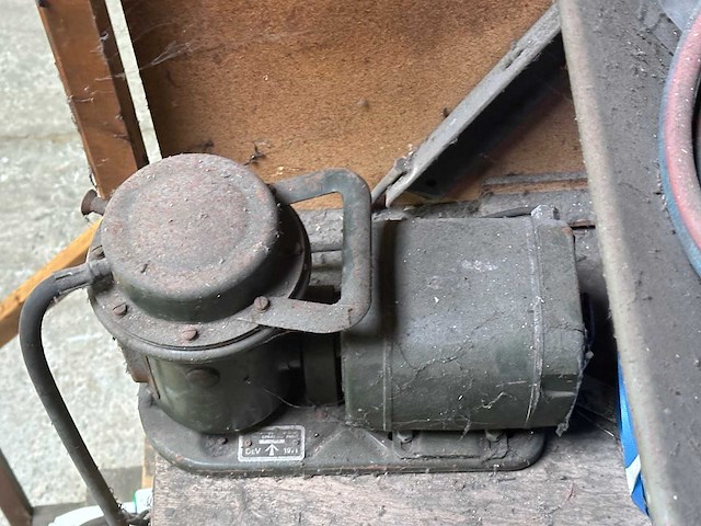 Inhoud vliering - afbeelding 3 van  15