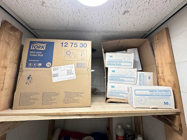 Inhoud voorraadkast - afbeelding 2 van  5