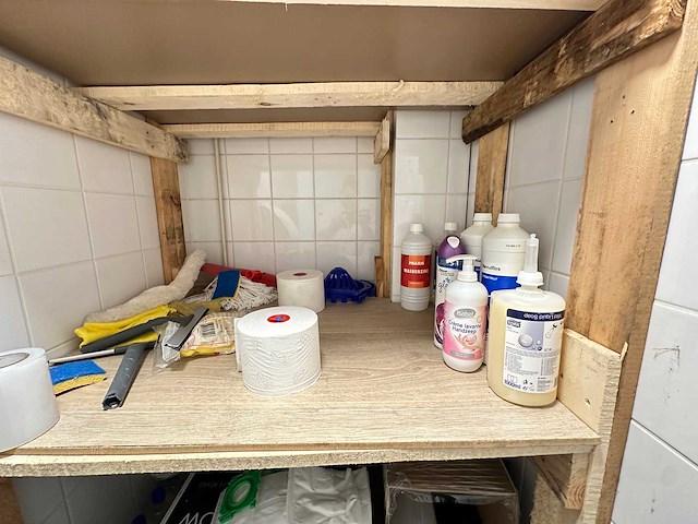 Inhoud voorraadkast - afbeelding 3 van  5