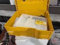 Inhoud werkbank en voorraadkast - afbeelding 14 van  34