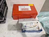 Inhoud werkbank en voorraadkast - afbeelding 15 van  34
