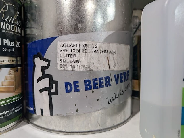 Inhoud werkbank en voorraadkast - afbeelding 30 van  34