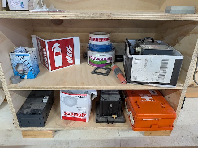 Inhoud werkbank - afbeelding 7 van  33