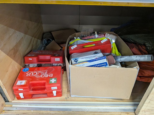 Inhoud werkbank - afbeelding 25 van  33