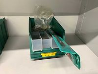 Inhoud werkplaatskast met boren, installatiematerialen, tapes, etc. (2x) - afbeelding 11 van  21