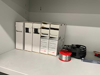 Inhoud werkplaatskast met boren, installatiematerialen, tapes, etc. (2x) - afbeelding 13 van  21
