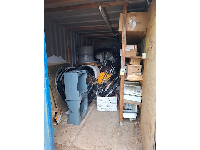 Inhoud zeecontainer - afbeelding 1 van  18
