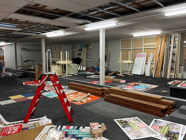 Inhoud zolder - afbeelding 2 van  7