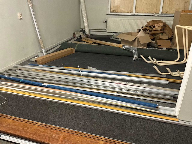 Inhoud zolder - afbeelding 6 van  7