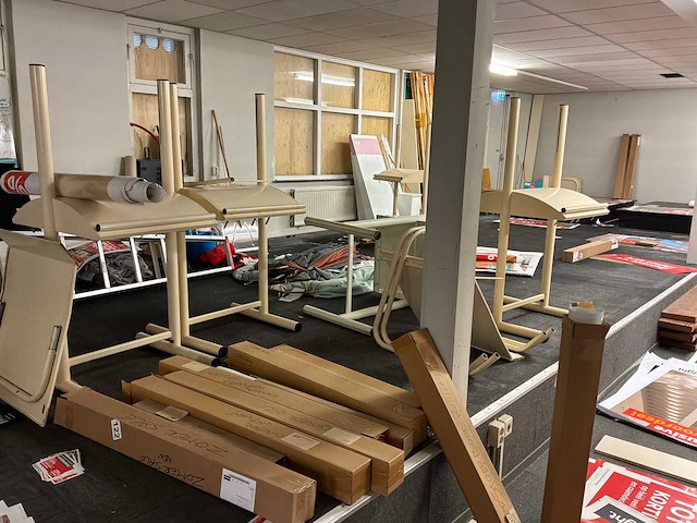 Inhoud zolder - afbeelding 7 van  7