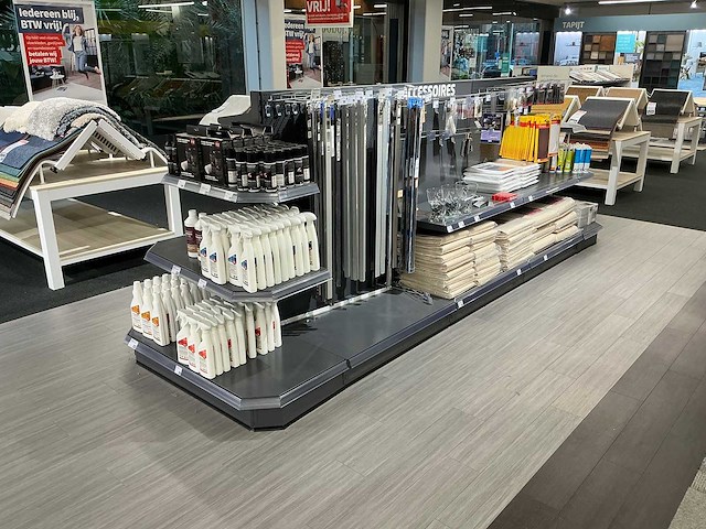 Inhoudstelling reinigings en montage accessoires - afbeelding 1 van  8