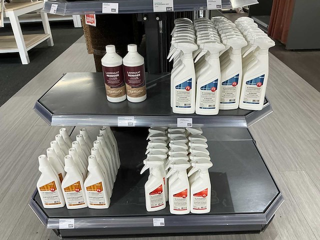 Inhoudstelling reinigings en montage accessoires - afbeelding 3 van  8