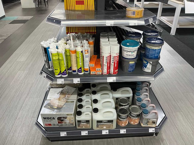 Inhoudstelling reinigings en montage accessoires - afbeelding 7 van  8