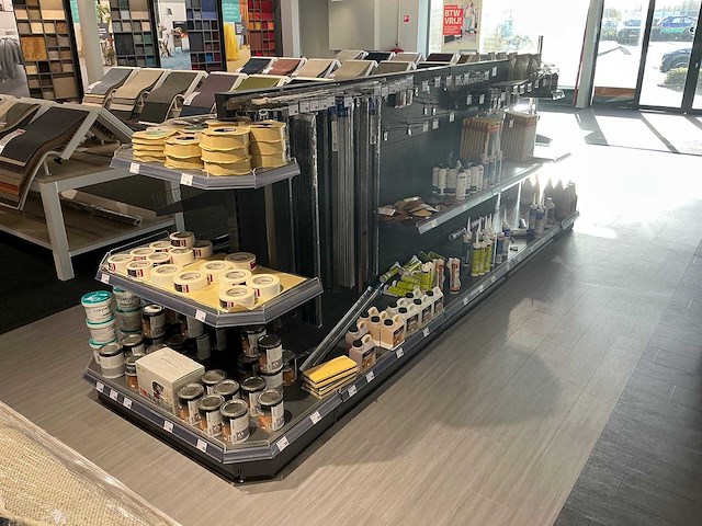 Inhoudstelling reinigings en montage accessoires - afbeelding 1 van  9