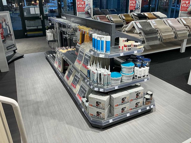 Inhoudstelling reinigings en montage accessoires - afbeelding 1 van  8