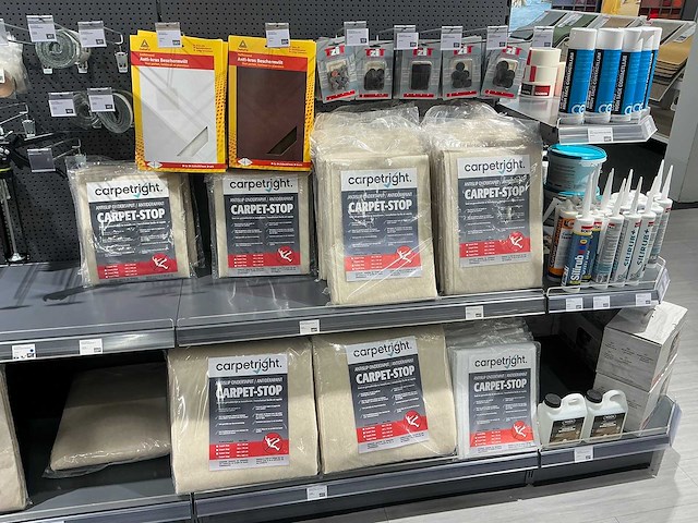 Inhoudstelling reinigings en montage accessoires - afbeelding 4 van  8