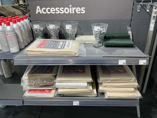 Inhoudstelling reinigings en montage accessoires - afbeelding 4 van  6