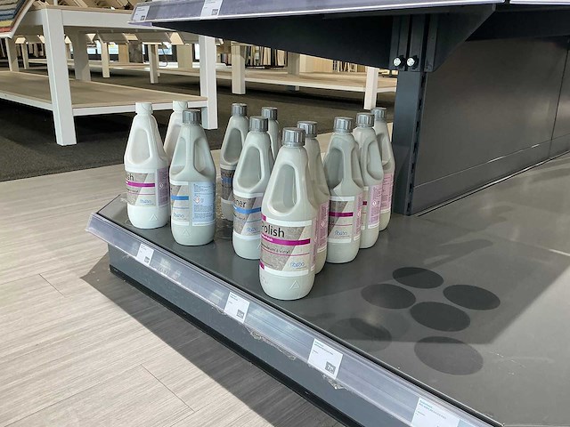 Inhoudstelling reinigings en montage accessoires - afbeelding 6 van  6