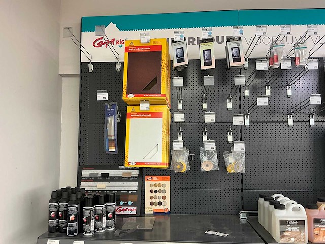 Inhoudstelling reinigings en montage accessoires - afbeelding 4 van  8