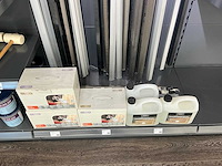 Inhoudstelling reinigings en montage accessoires - afbeelding 7 van  8