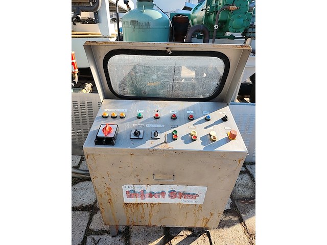 Inject star - afbeelding 13 van  17