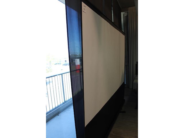 Inklapbaar projectie-/beamerscherm topvision. afmeting 245 x 210 cm. - afbeelding 2 van  2