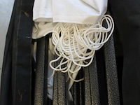 Inklapbare partytent in draagtas. - afbeelding 3 van  3