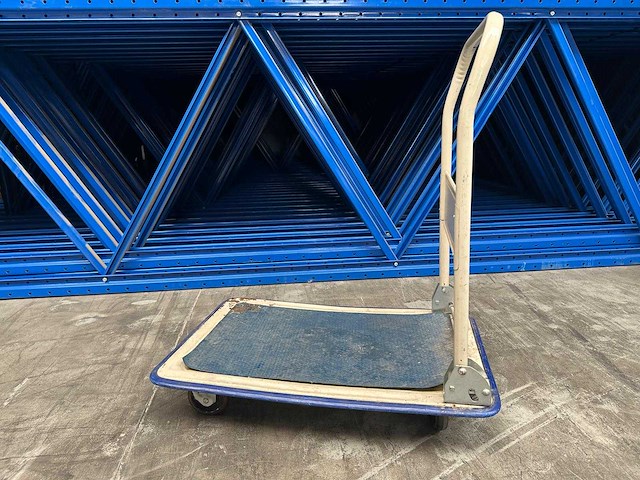 Inklapbare plateauwagen - afbeelding 2 van  3