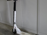 Inklapbare step meteor racer met draagriem - afbeelding 2 van  4