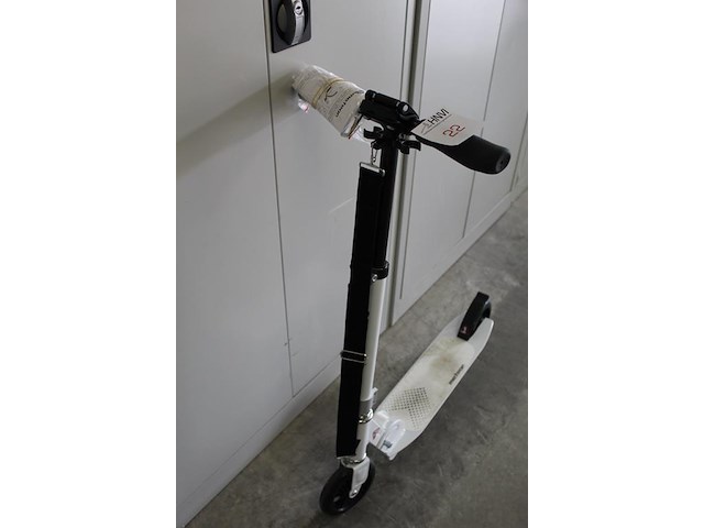 Inklapbare step meteor racer met draagriem - afbeelding 3 van  4