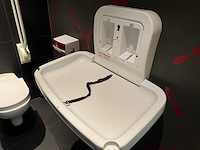 Inklapbare verschoontafel - afbeelding 2 van  2