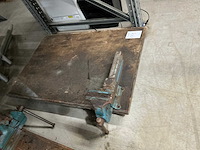 Inklapbare werktafel met bankschroef - afbeelding 2 van  4