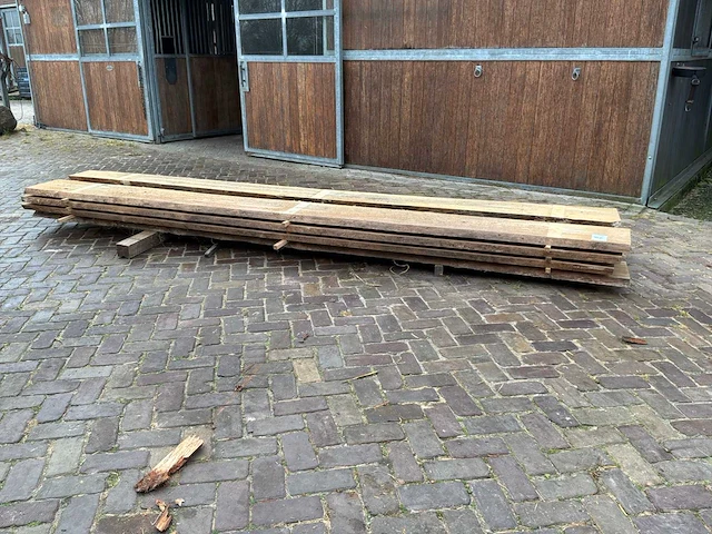 Inlands grenen plank (8x) - afbeelding 1 van  4