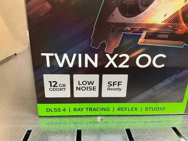 Inno3d geforce rtx 5070 videokaart - afbeelding 2 van  8