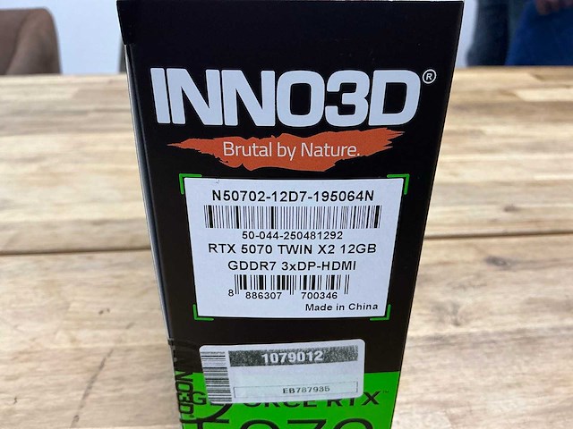Inno3d nvidia twin x2 geforce rtx 5070 videokaart - afbeelding 2 van  2