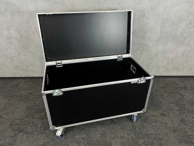 Innox - universele flightcase op wielen - afbeelding 12 van  12