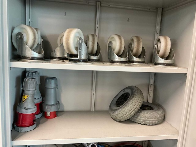 Inofec archiefkast met werkplaats inventaris - afbeelding 6 van  10